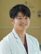柴　康平医師